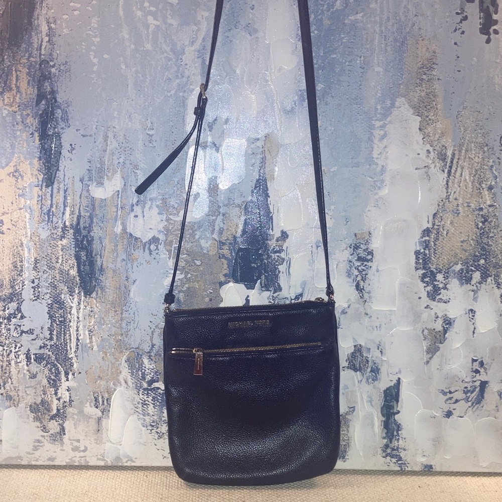 Michael Kors Black Pebble grain Crossbody Bag Small - Picture 3 of 13